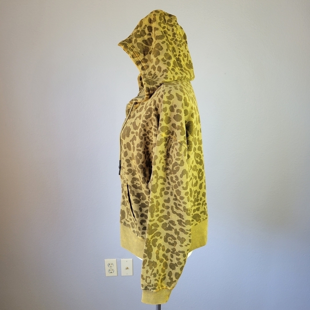 JOY LAB // olive green leopard full zip hoodie jacket - Picture 4 of 9